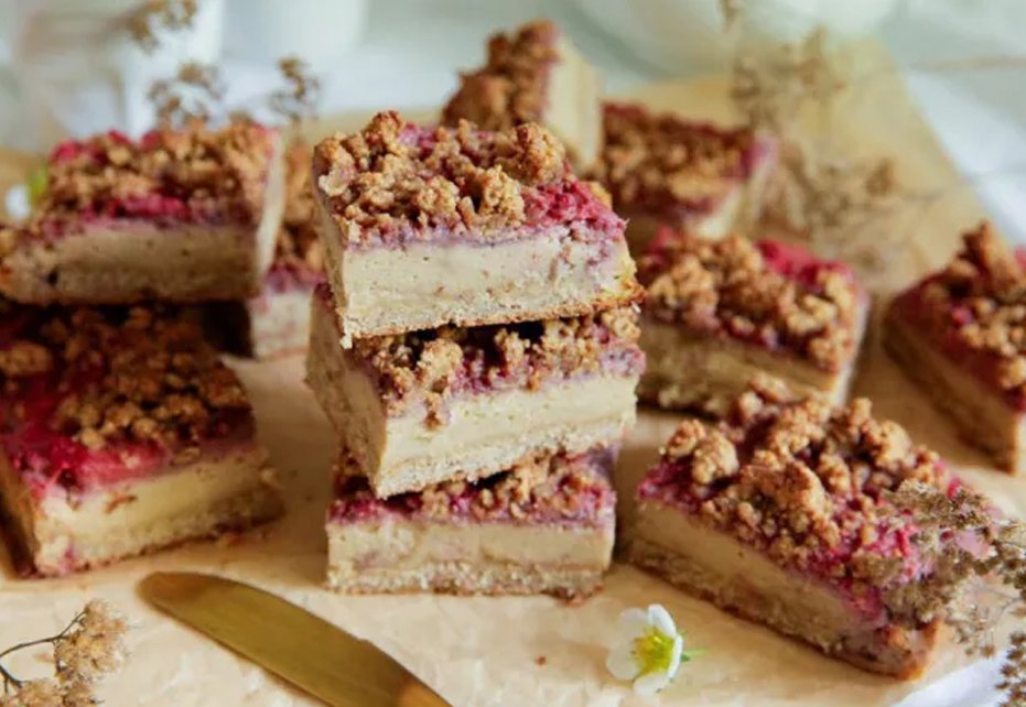 Vegan Strawberry Rhubarb Cheesecake