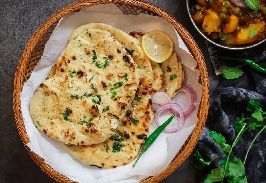 Delicious Aloo Naan Recipe: A Perfect Combination of Flavors