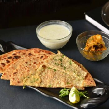 Gobi Stuffed Naan Recipe